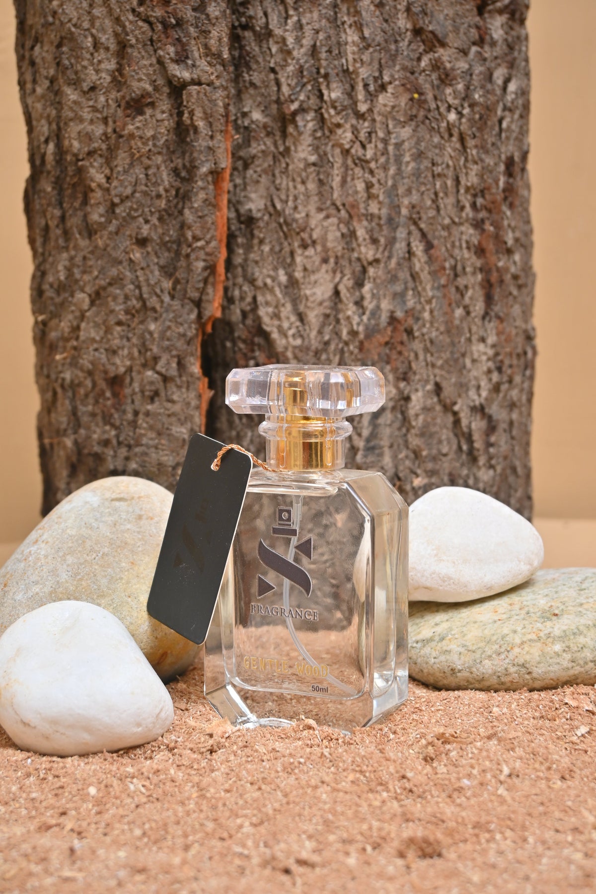 Gentle Wood is inspired by White Oud